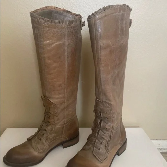 Miss Albright Tan Ruffle Riding Boots, sz 9 - Picture 2 of 7